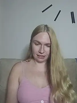 Živá chatovací místnost KisaVixen