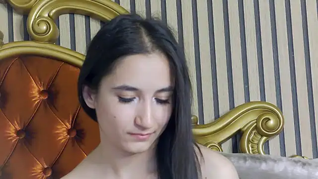 CarolinaBlair Adlı Modelin Canlı Sohbet Odası