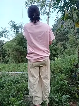 Linda-yiyi লাইভ চ্যাট রুম