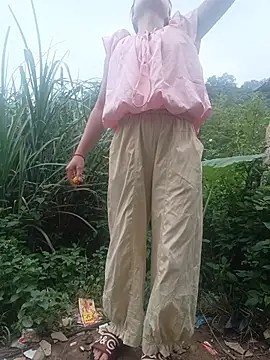 Linda-yiyi – live chatrum