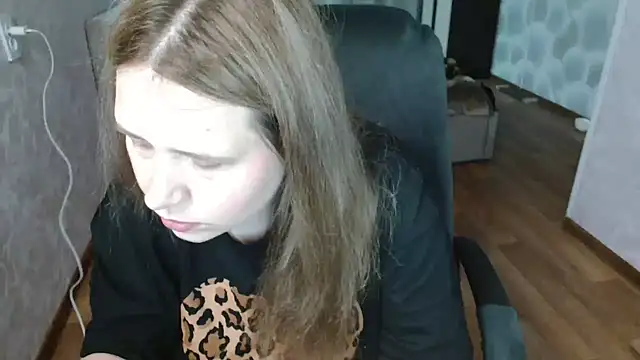 AdelinaLawsonn Live chat-huone