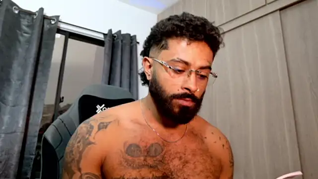 הופעת סקס קאם בשידור חי של Manuel_owen
