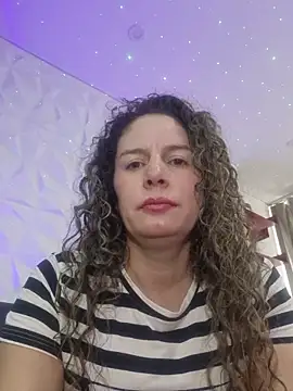 Nina_vallon Cameră chat live