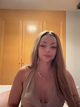 عرض كام Noeliagglow الجنسي المباشر