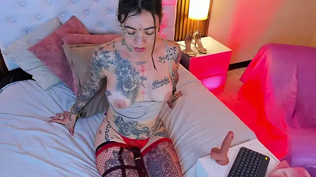 Sala de chat ao vivo de ViolettaAlemida