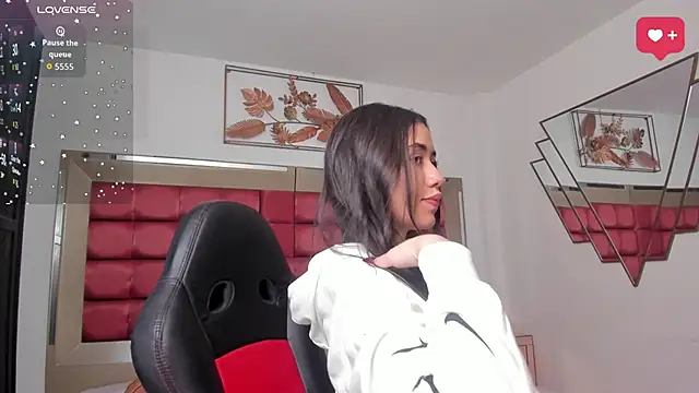 SaraWagner_ чат на живо