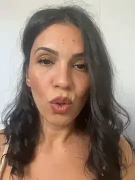 AlyaRei Live chatroom