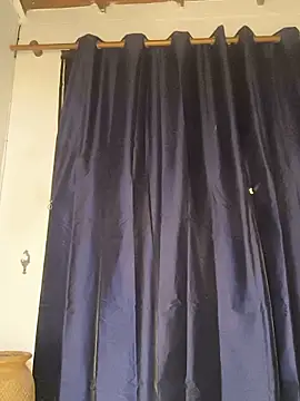 Sala de chat en directo de butterfly777_
