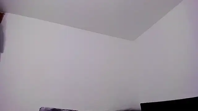 חדר צ'אט בשידור חי של 77Neferkitty77