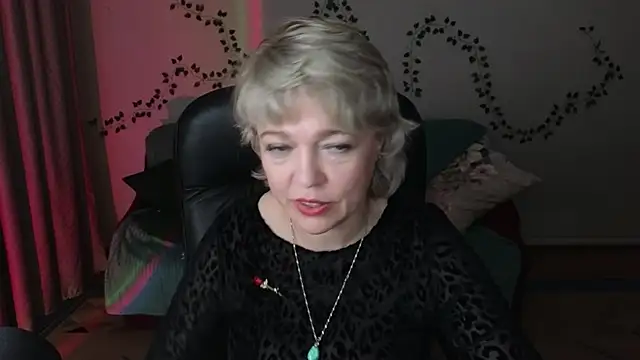 Rosette_Pricky's Live Chat Room
