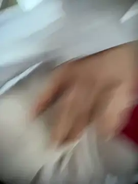 חדר צ'אט בשידור חי של littleqiu