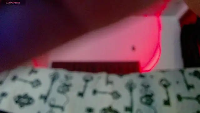 חדר צ'אט בשידור חי של lilitth777