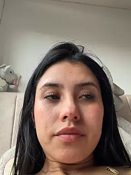 غرفة دردشة Victoria_alson المباشرة