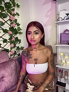 Dirty_isabella18's Live Chat Room