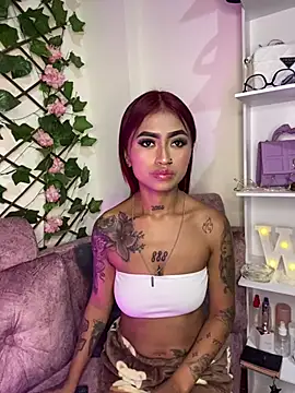 Dirty_isabella18のライブチャットルーム