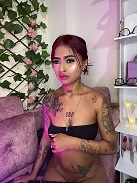 חדר צ'אט בשידור חי של Dirty_isabella18