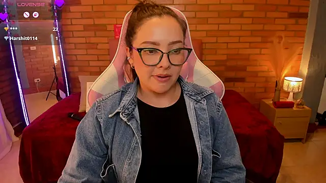 amaia_monet élő chatszobája
