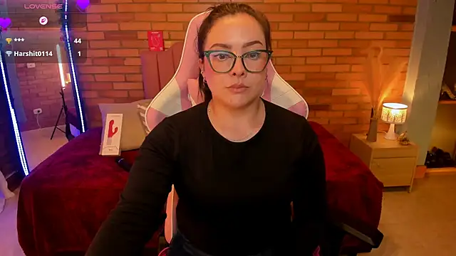 amaia_monet Adlı Modelin Canlı Sohbet Odası