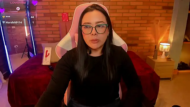 amaia_monet Adlı Modelin Canlı Sohbet Odası