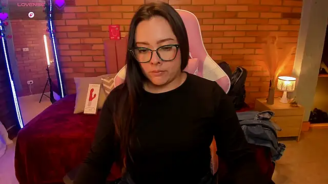 amaia_monet Adlı Modelin Canlı Sohbet Odası