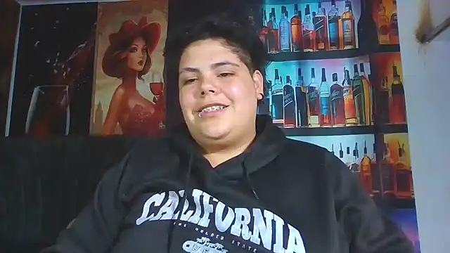 Hailey_Curvy Adlı Modelin Canlı Sohbet Odası