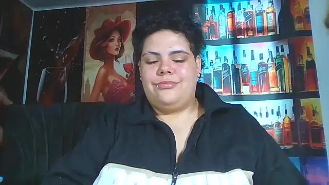 Hailey_Curvy Live Chatraum