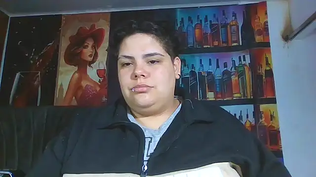Hailey_Curvy Live Chatraum
