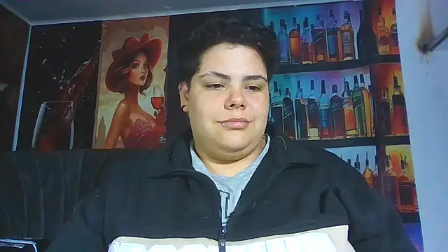 Hailey_Curvy Live Chatraum