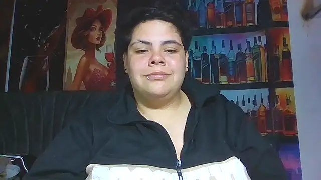 Hailey_Curvy: δωμάτιο απευθείας συνομιλίας