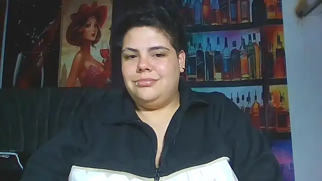 Hailey_Curvy Live Chatraum