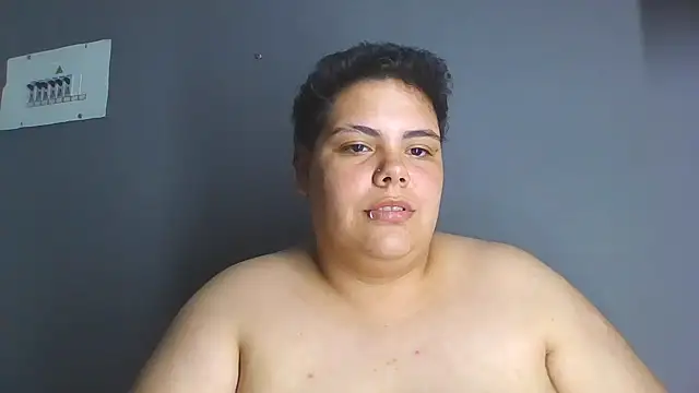 Hailey_Curvy's Live Chat Room