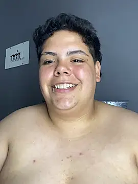Hailey_Curvy 现场聊天室