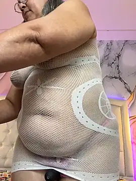 Lucy_Milf_474 Adlı Modelin Canlı Sohbet Odası