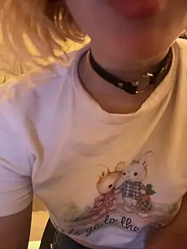 SweetBunnyGF Adlı Modelin Canlı Sohbet Odası