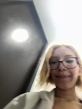 Show de SweetBunnyGF na webcam