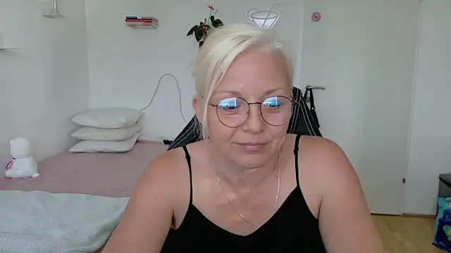 חדר צ'אט בשידור חי של Linsy_Kim