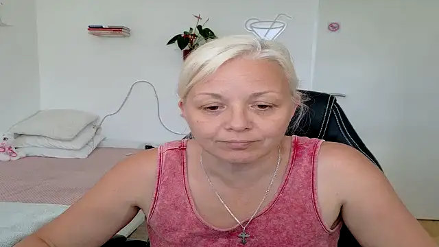 Linsy_Kim: δωμάτιο απευθείας συνομιλίας