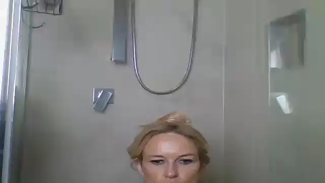 Imyourgoodgirl69xo Adlı Modelin Canlı Sohbet Odası