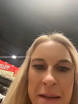 Živá chatovací místnost Imyourgoodgirl69xo