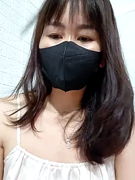 Singlemom69xx's Live Chat Room