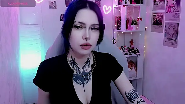 Morana_Batt – live chatrum