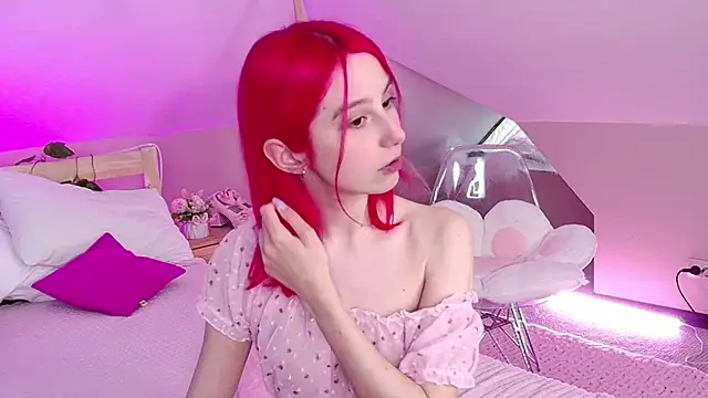 Liann_Stark's Live Chat Room