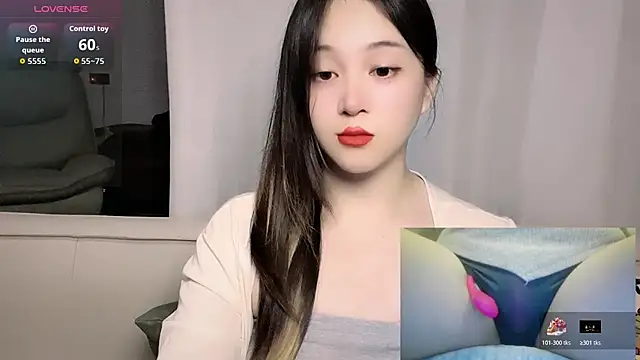 woaiqinqin's Live Chat Room