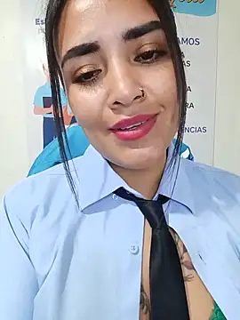 Chat soba uživo modela MAYE__13