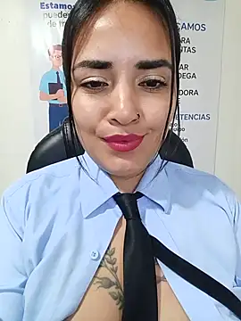 Chatroom en direct de MAYE__13