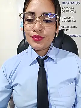 Sala de chat ao vivo de MAYE__13