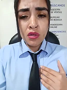 غرفة دردشة MAYE__13 المباشرة