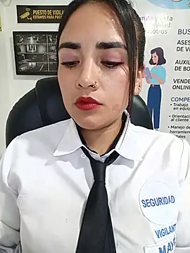 MAYE__13 – live chatrum