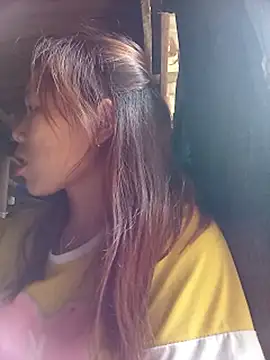 Ngocmi909 Live Chatraum