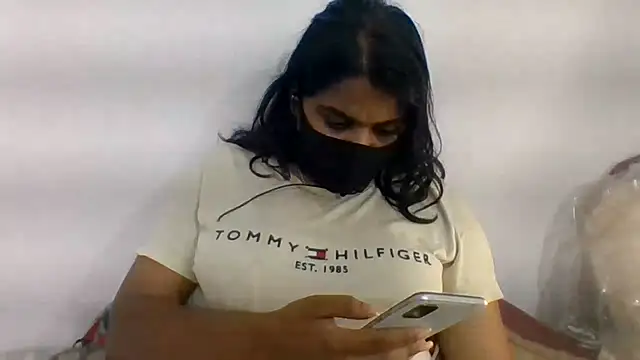 Sala de chat en directo de Ruchi_Singh0